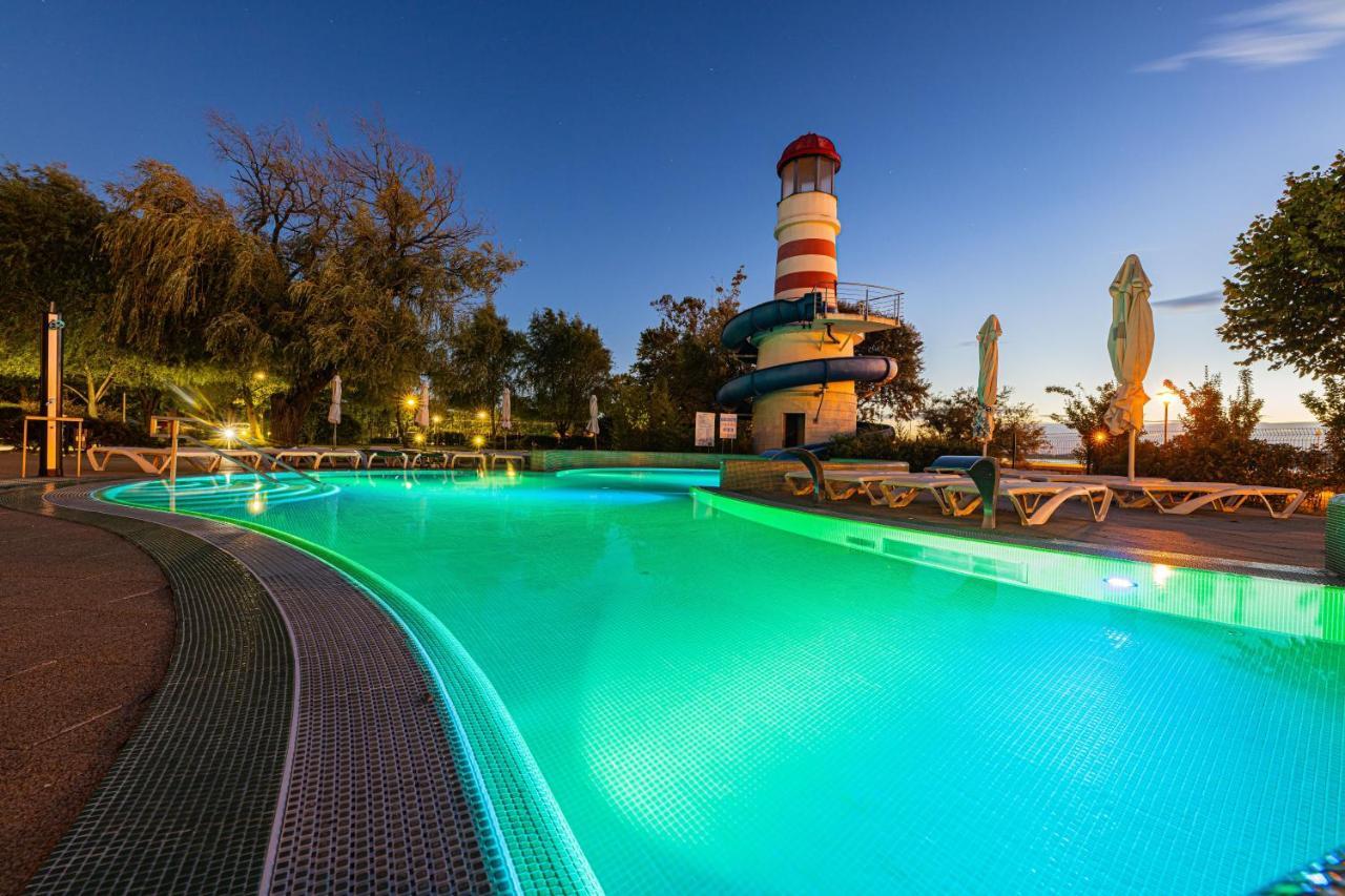 Vital Hotel Nautis Gárdony Buitenkant foto